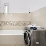 Apartamento Chic Near Bucharest's Landmarks