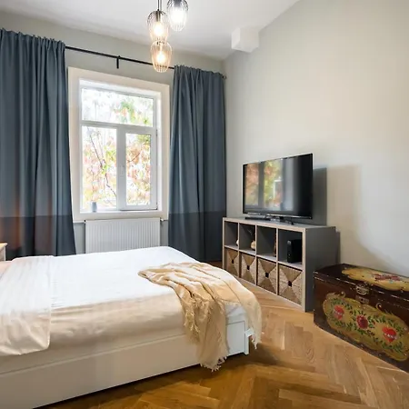 Chic Near Bucharest's Landmarks