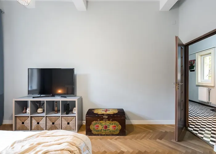 Chic Near Bucharest's Landmarks * Bucureşti