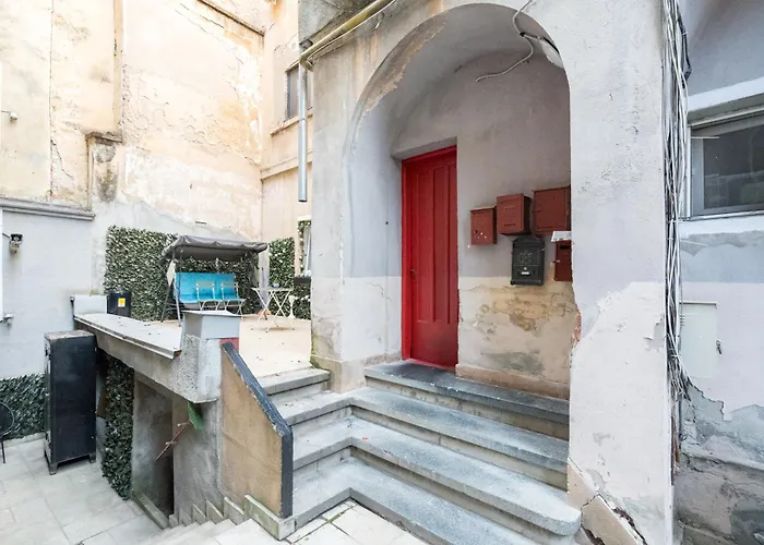 Chic Near Bucharest's Landmarks Apartman Bukarest