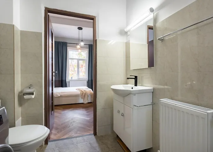 Chic Near Bucharest's Landmarks